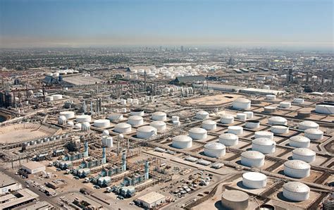 oil refinery carson ca.